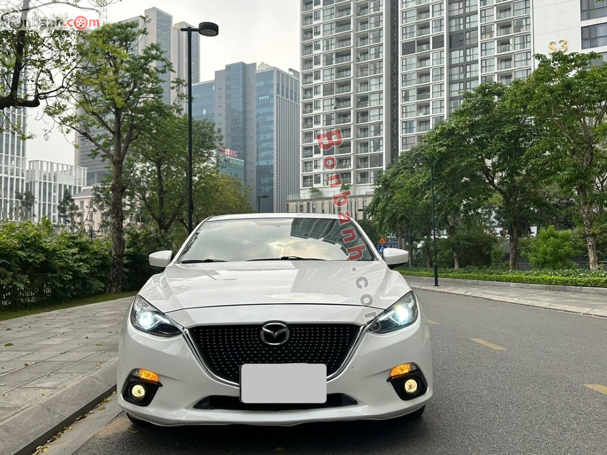 Mazda 3 1.5 AT 2016